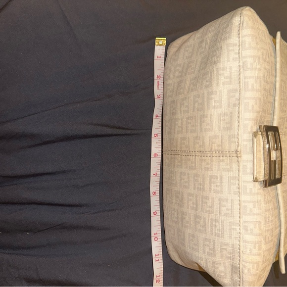 Authentic Fendi medium size bag - Picture 15 of 15